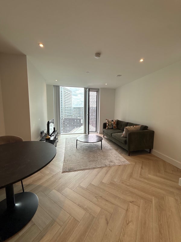 Flat Caygill Street in Salford