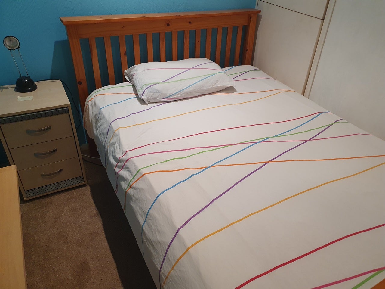 Room Kemsley Close in Dartford