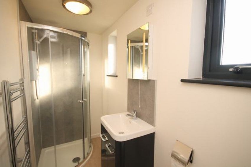 Flat West End in Penryn