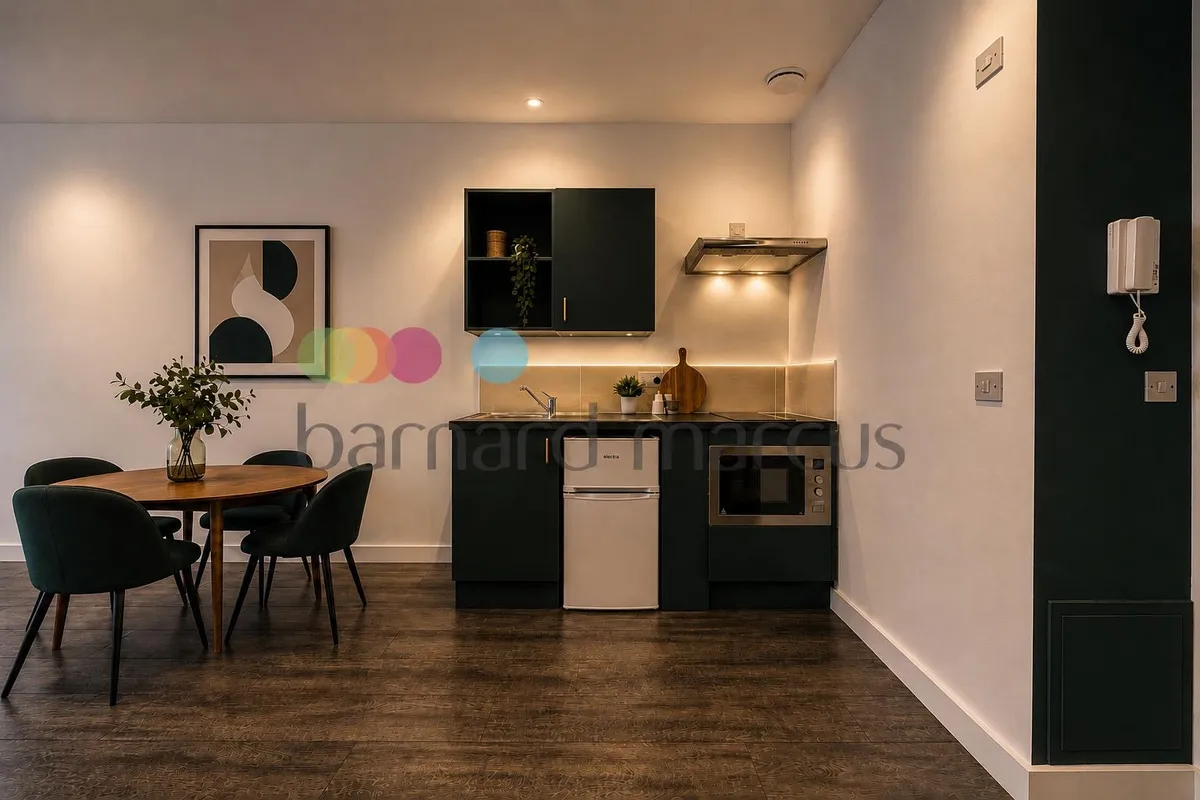 Flat Purley Way in Greater London