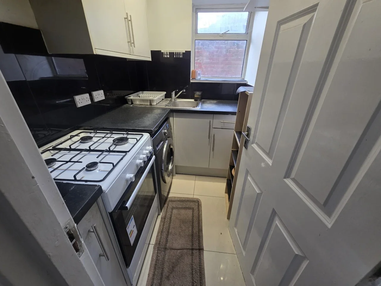 Flat Shaftesbury Waye in Greater London