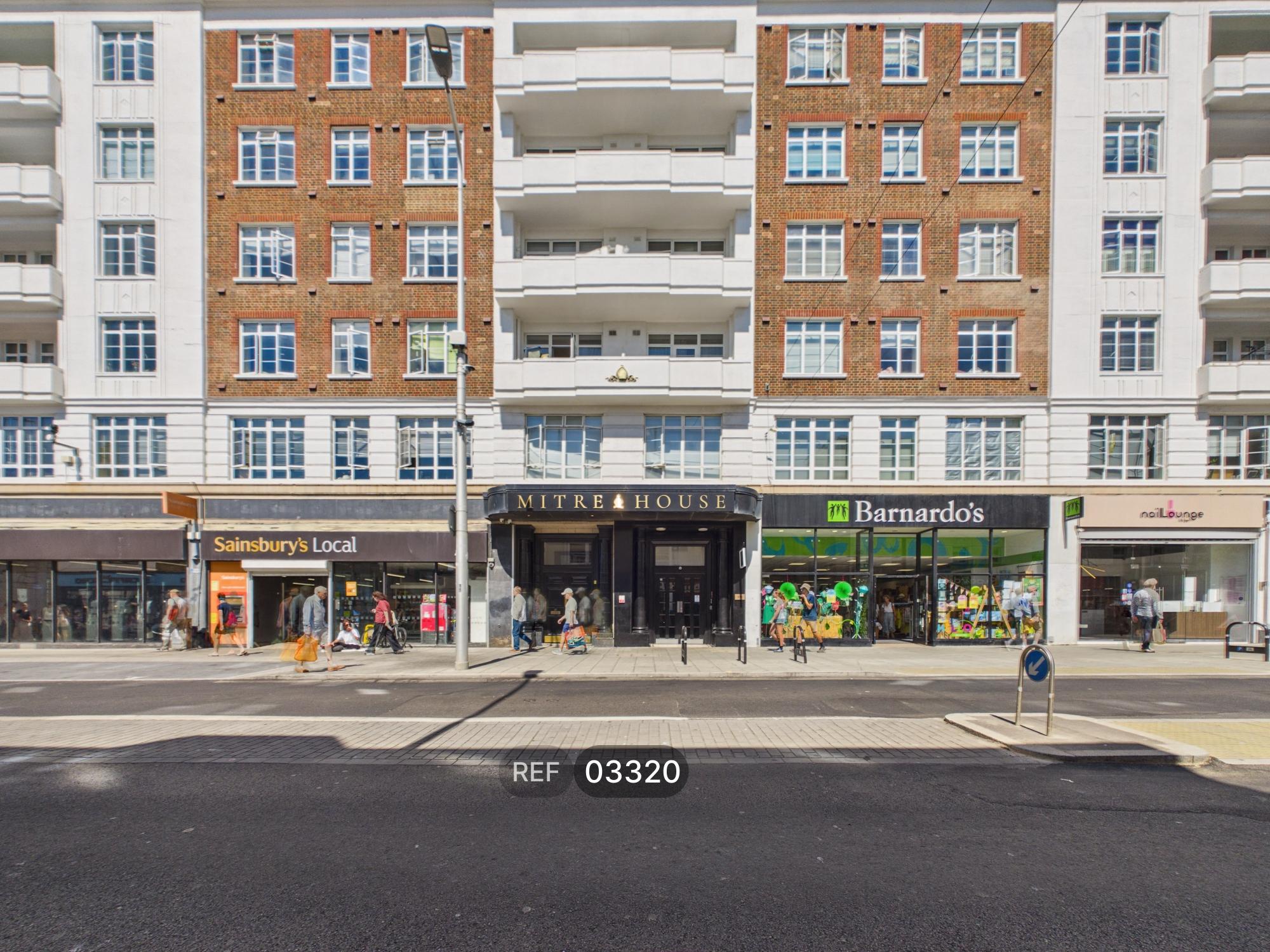 Flat Hampton Street in Brighton