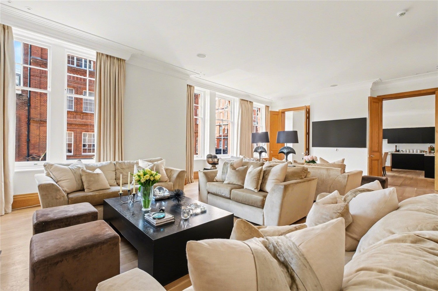 Flat Douro Place in Greater London