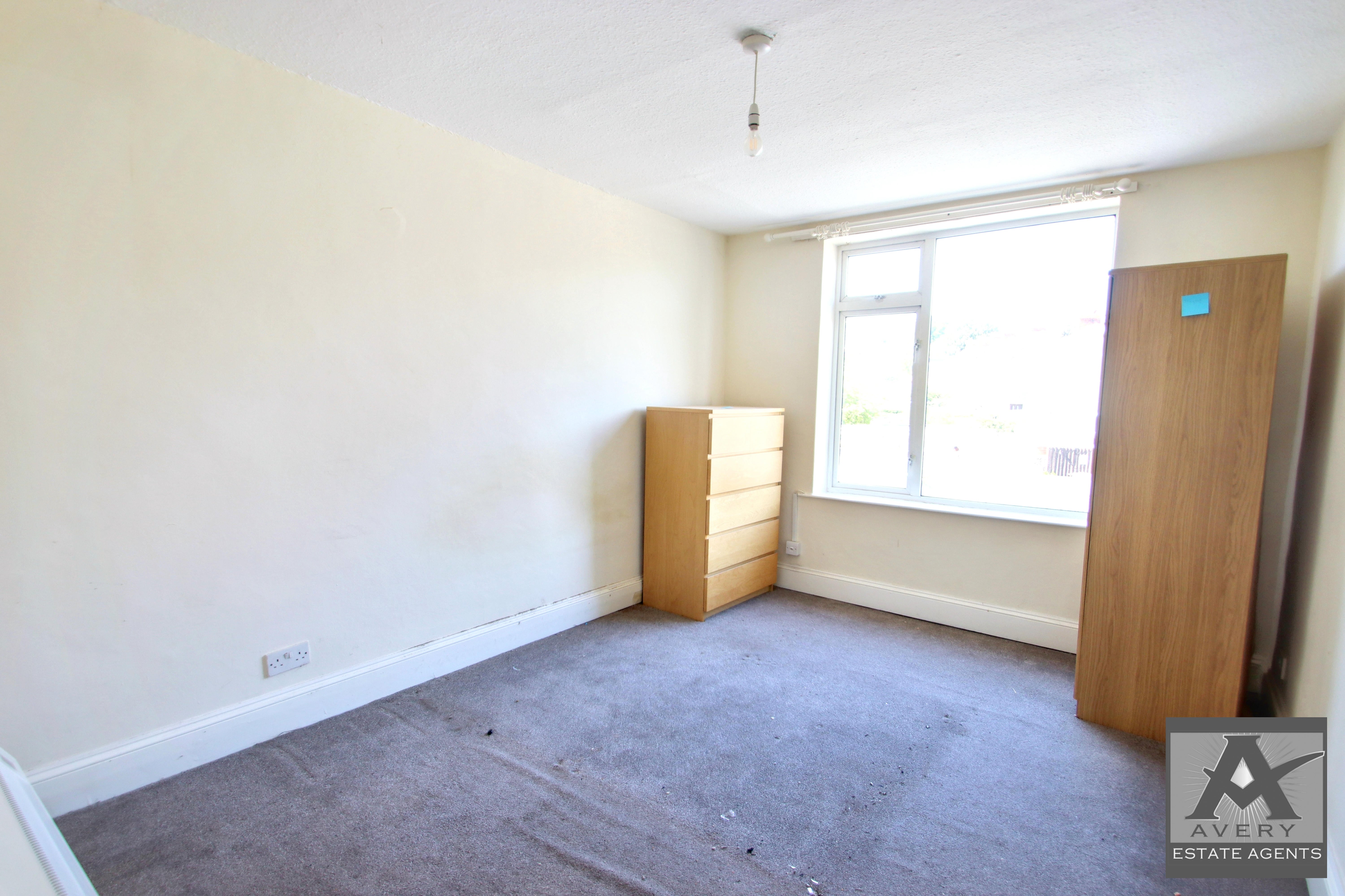 Flat Milton Road in Weston-super-Mare