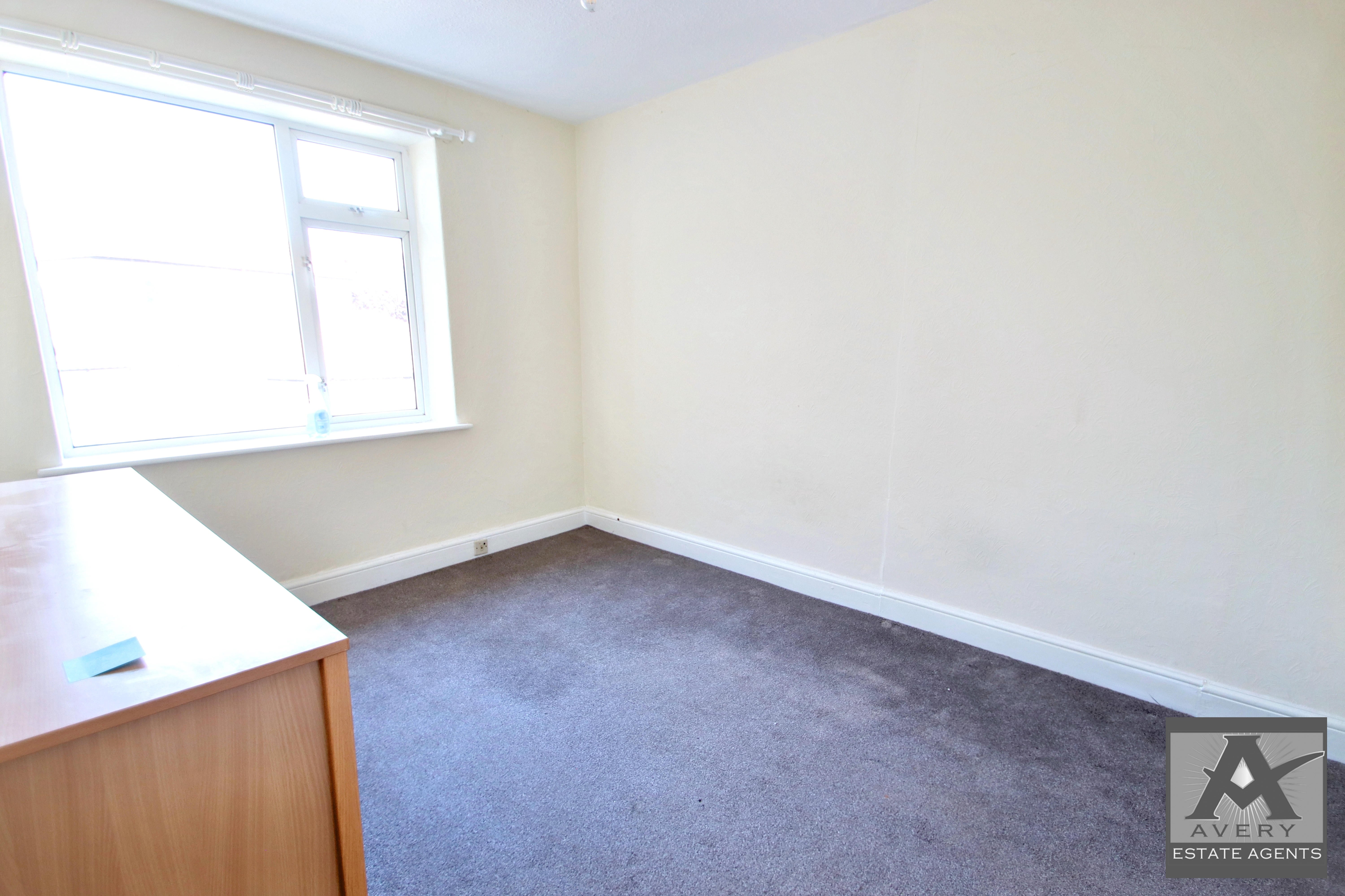 Flat Milton Road in Weston-super-Mare