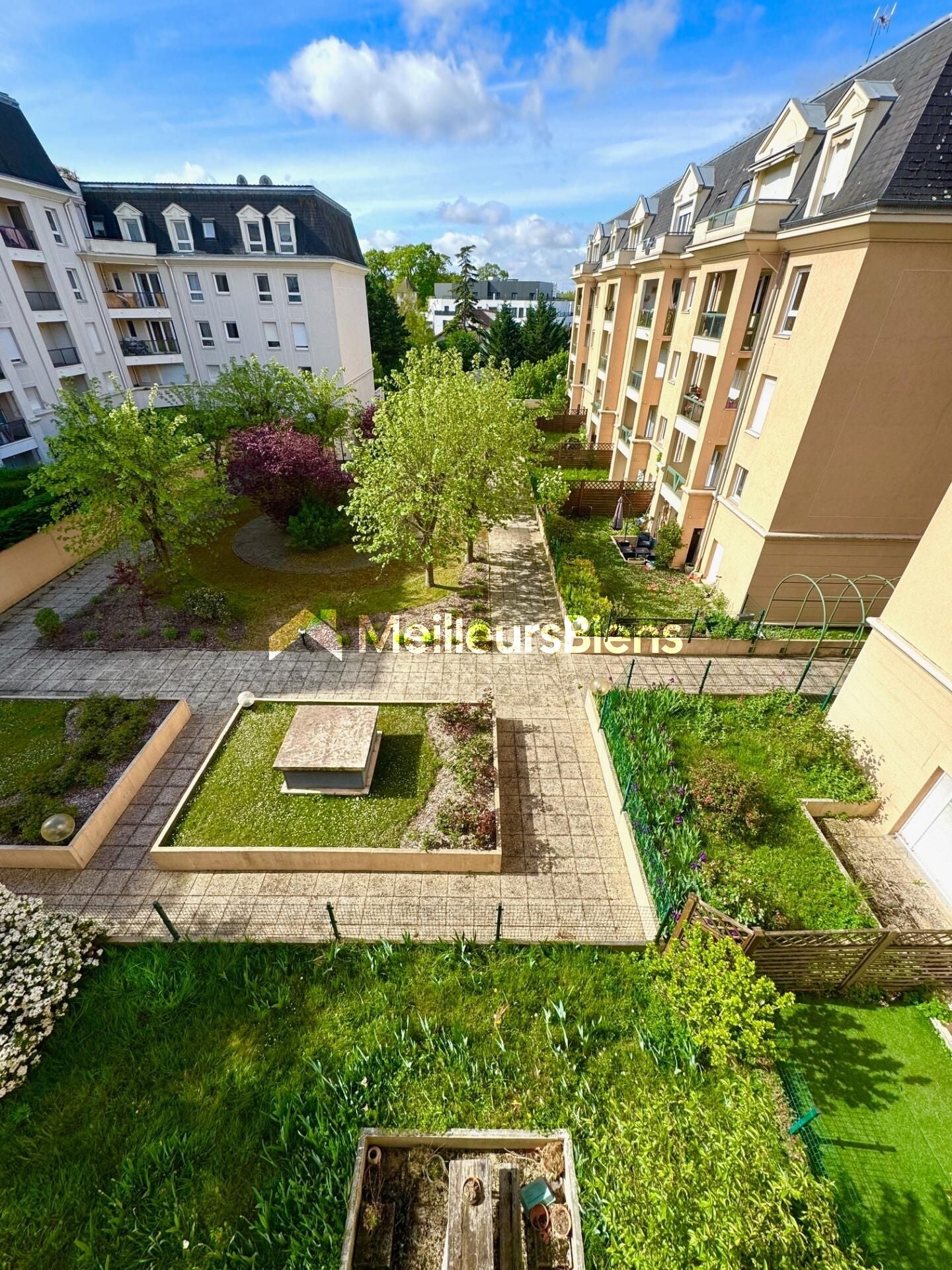 Flat Boulevard de la République in Livry-Gargan