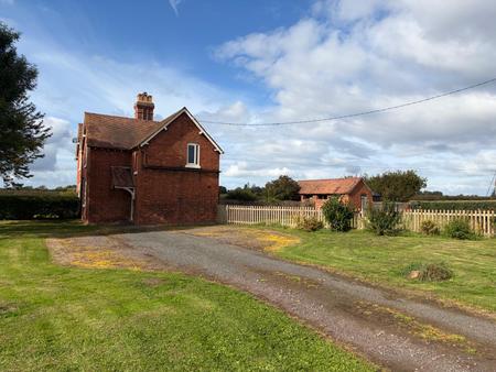 House Shirlowe Lane in High Ercall