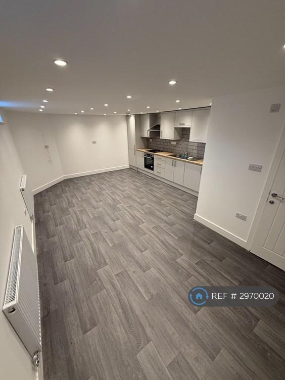 Flat Uppingham Street in Northampton