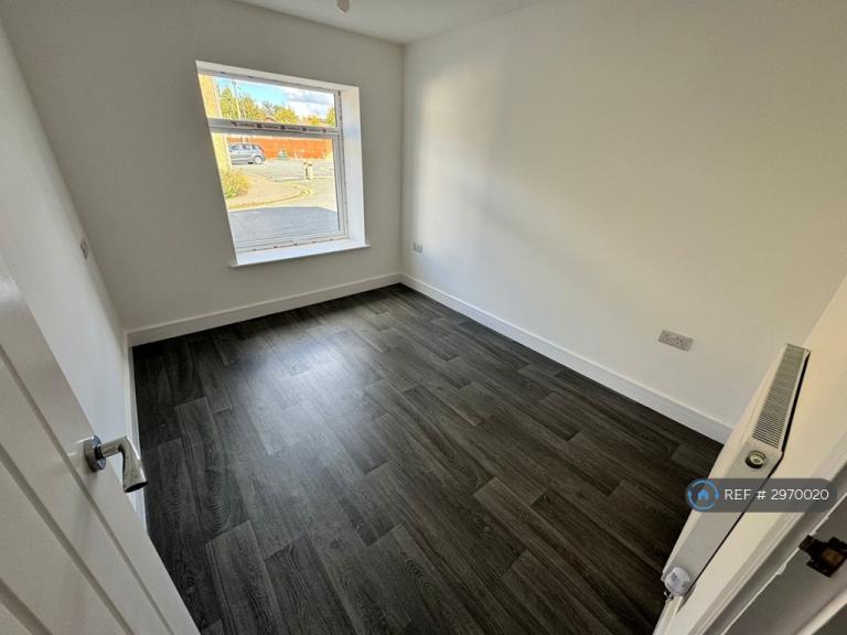 Flat Uppingham Street in Northampton