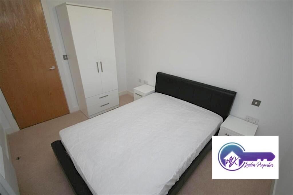 Flat Compton Street in Greater London