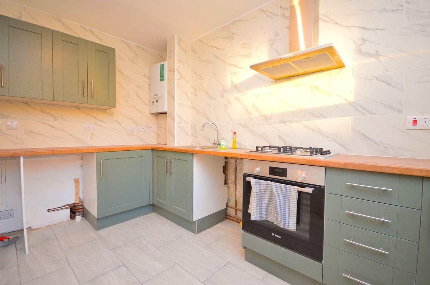 Flat Hamlets Way in Greater London