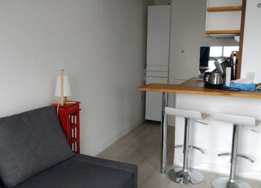 Flat Rue Jonas in Paris