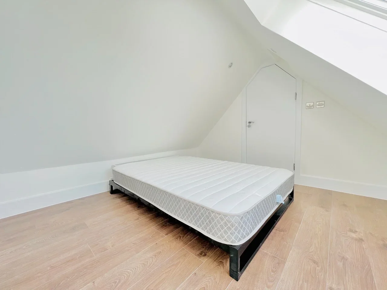 Flat Wandsworth Road in Greater London