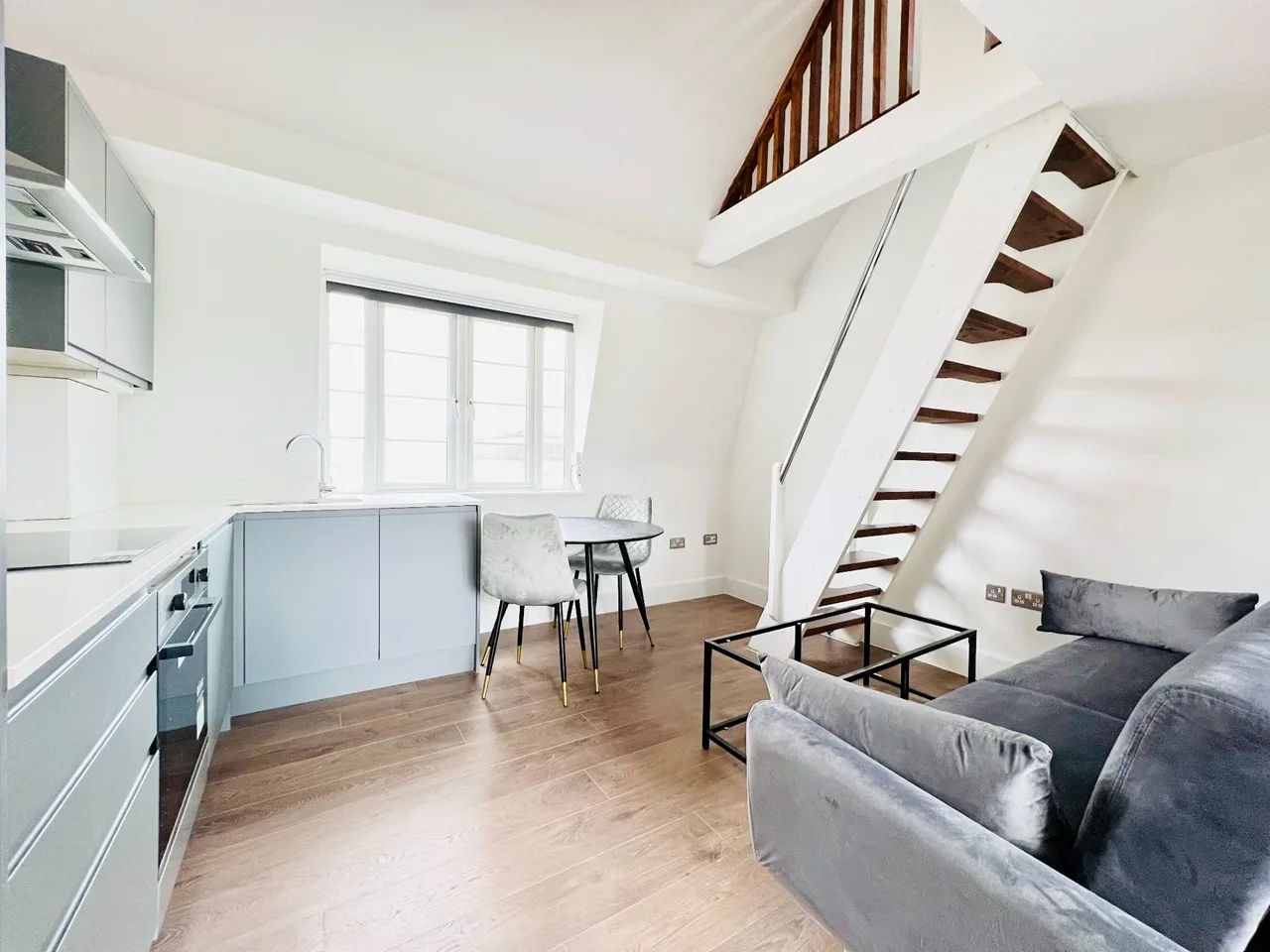 Flat Wandsworth Road in Greater London