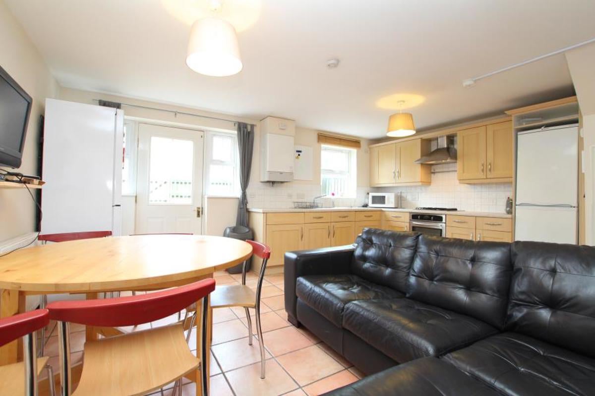 House Wright Way in Stoke Gifford