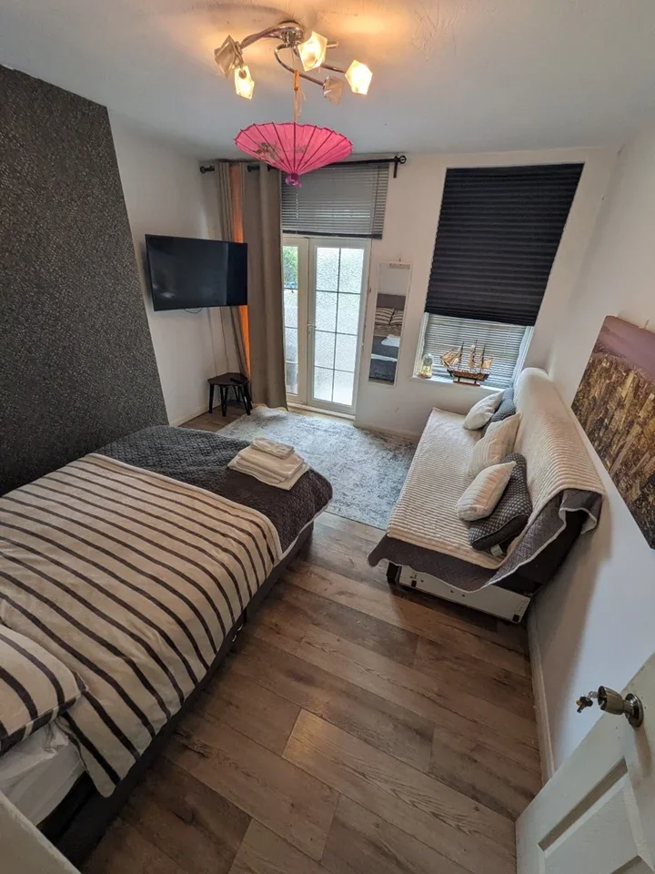 Room Southern Row in Greater London