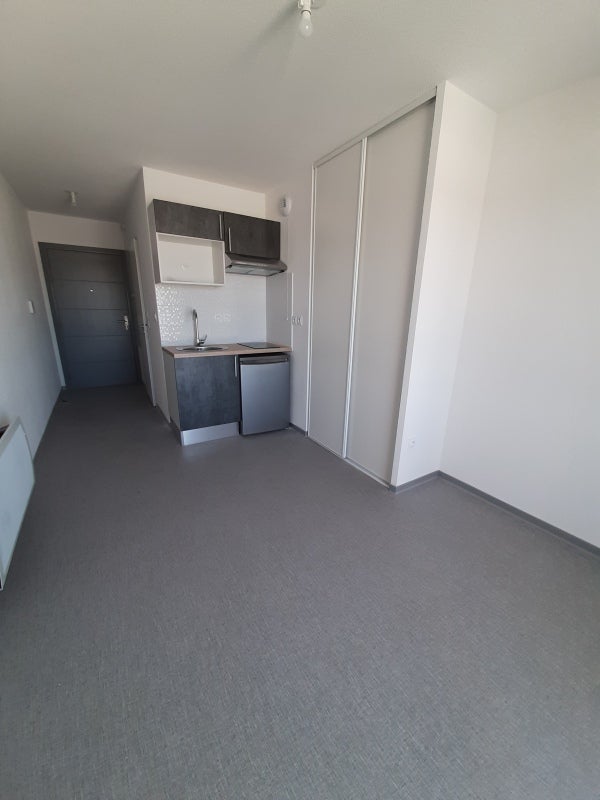 Chambre Route d'Avignon à Nîmes