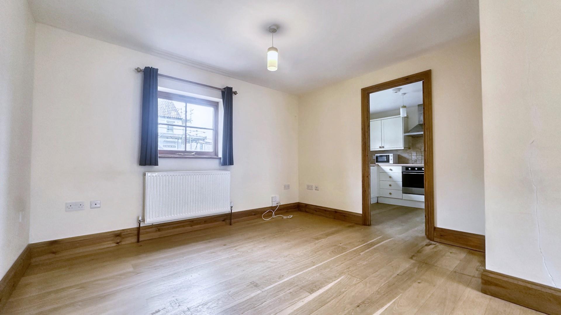 Flat Allington Road in Bristol