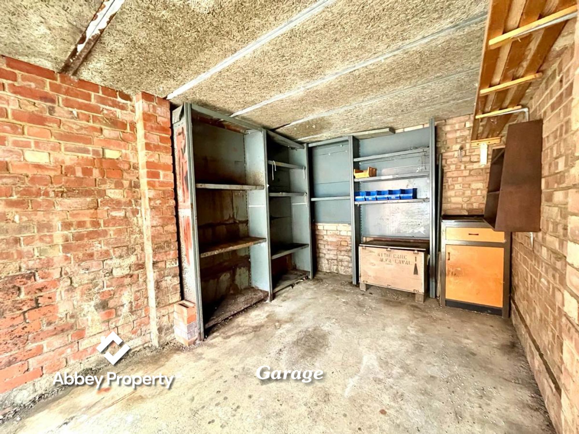 Flat Hunts Close in Luton