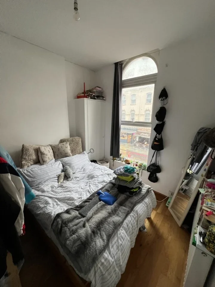 Flat Kingsland High Street in Greater London