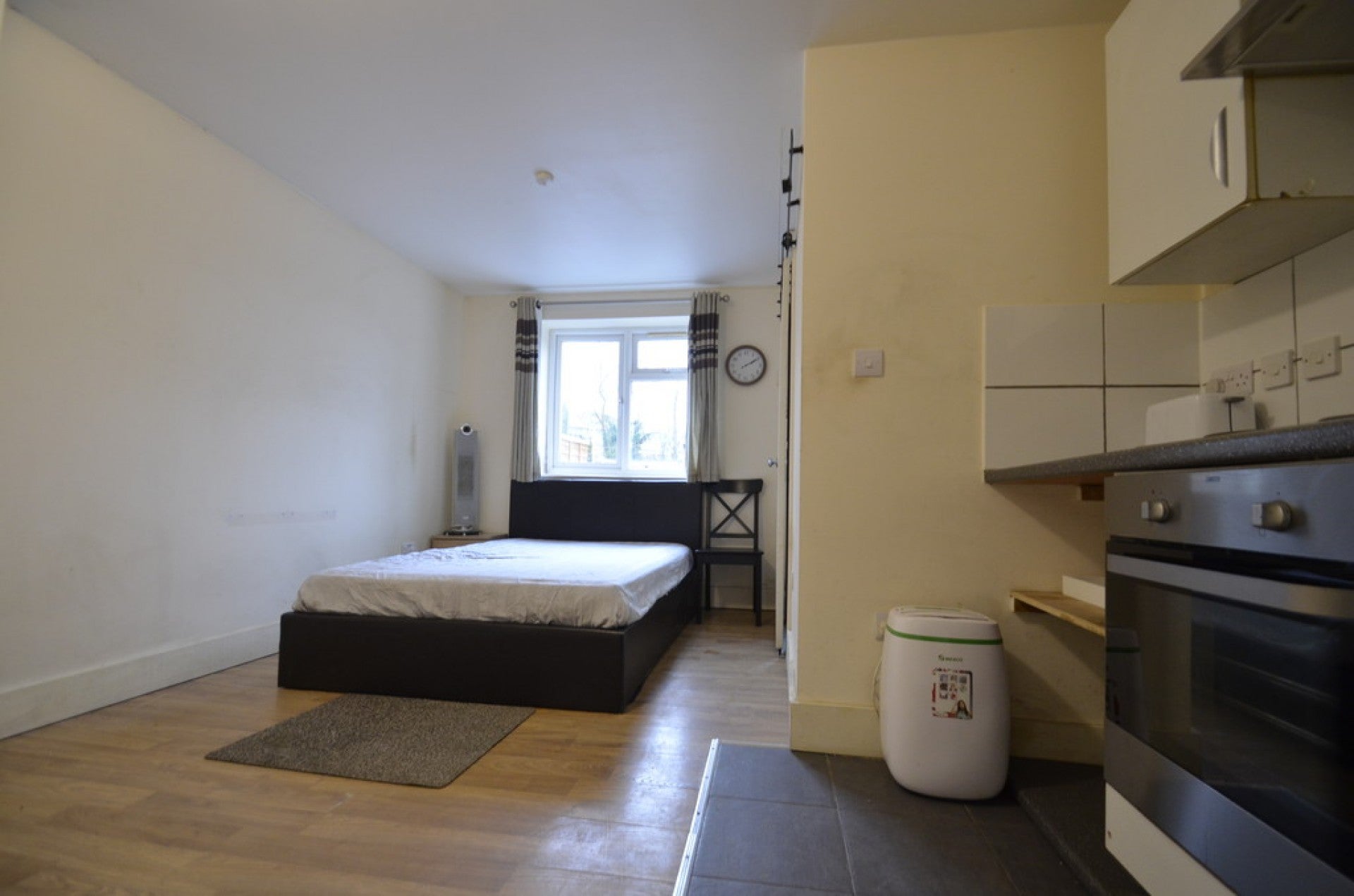 Flat Bethany Waye in Greater London