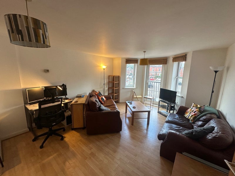 Room Wilmslow Road in Manchester
