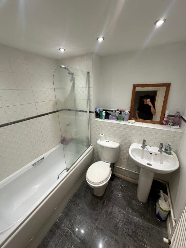 Room Wilmslow Road in Manchester