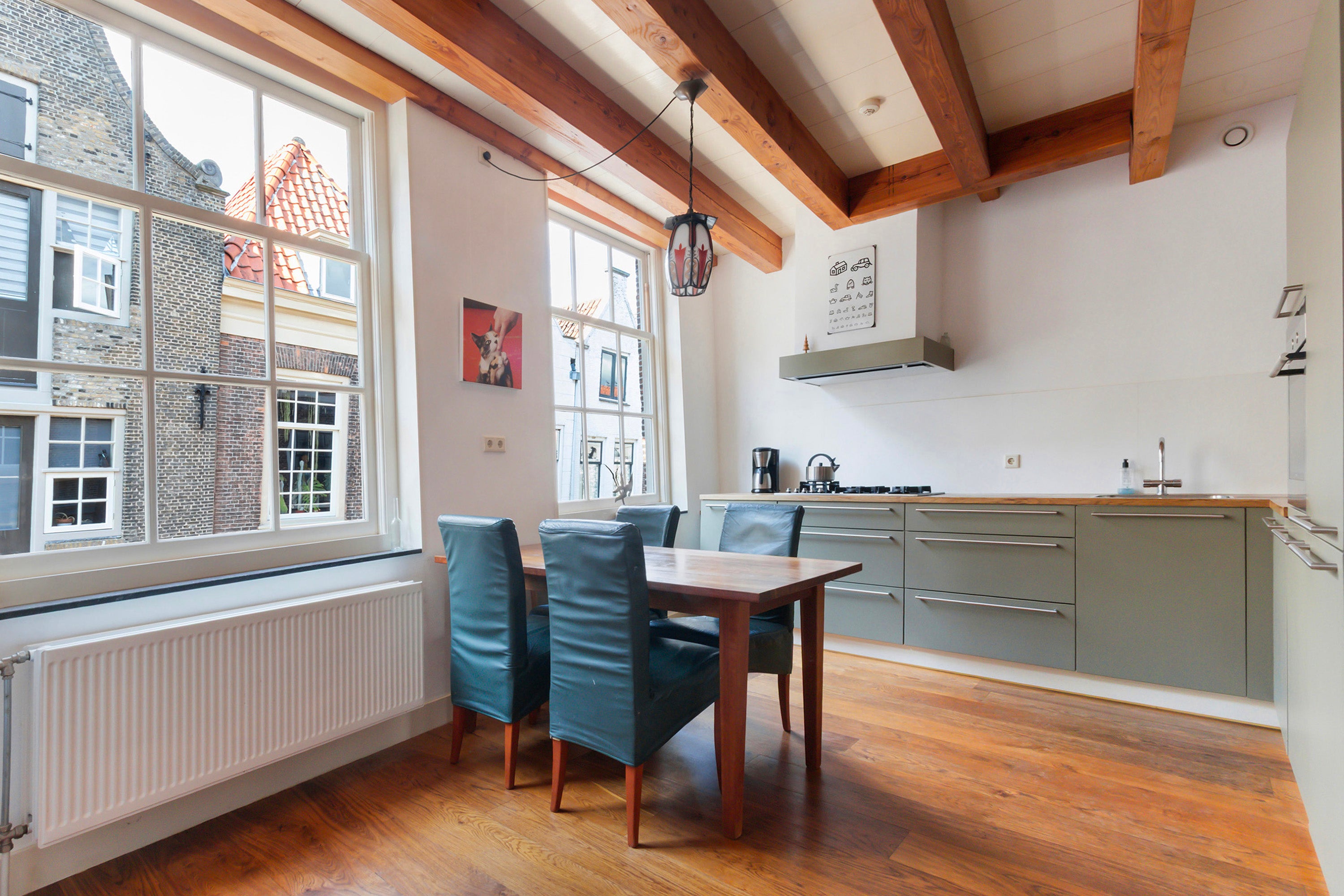 Tussenwoning te koop: Hoge Nieuwstraat 140, Dordrecht