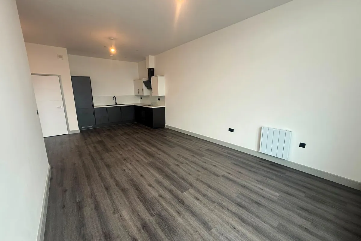 Flat Oundle Road in Peterborough