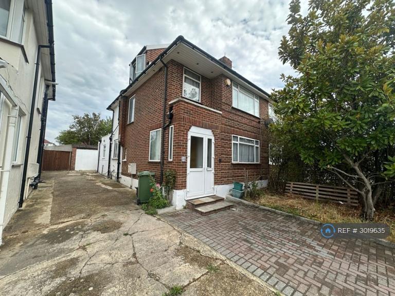 House Branksome Way in Greater London