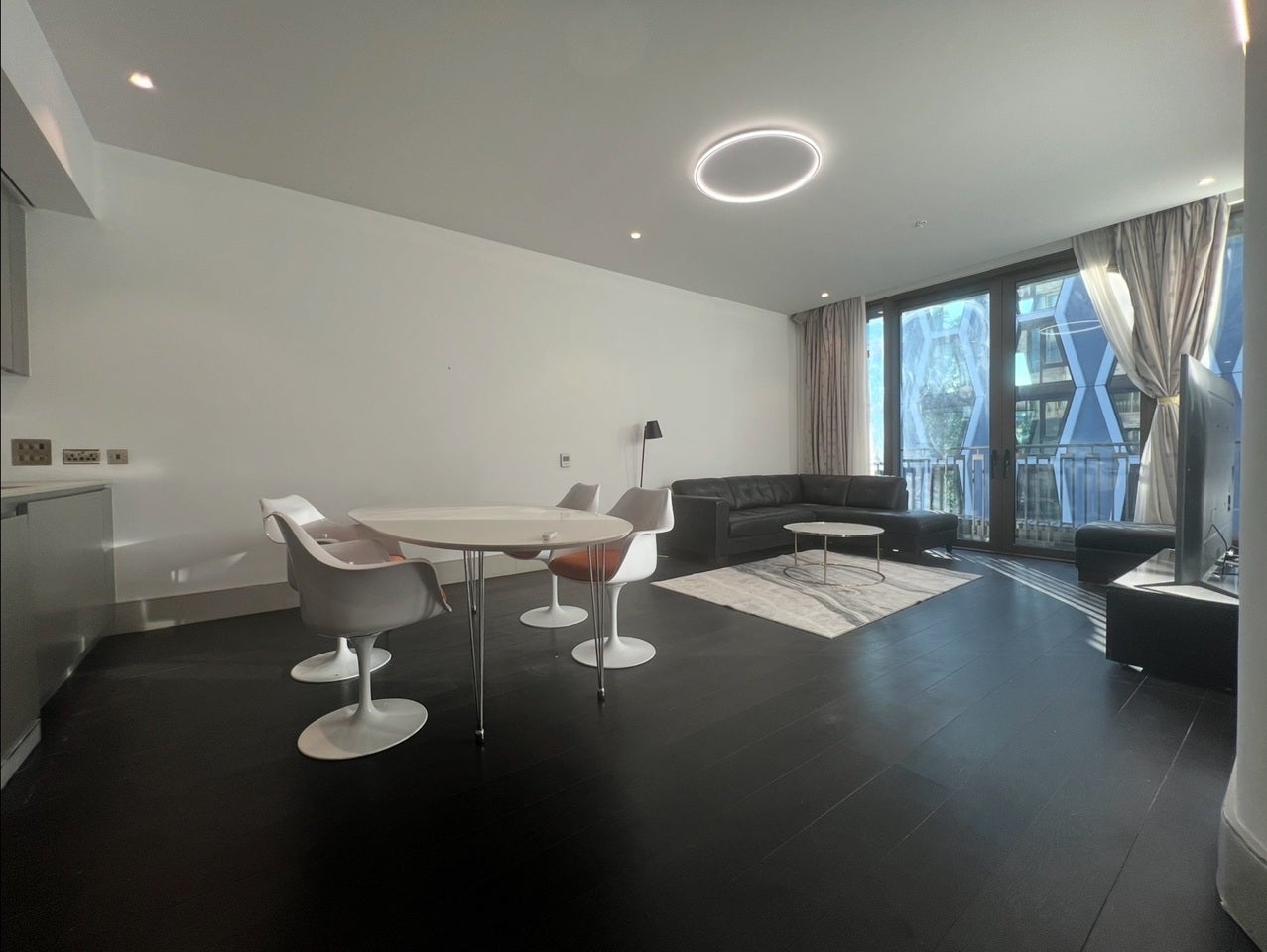 Flat Victoria Street in City of Westminster