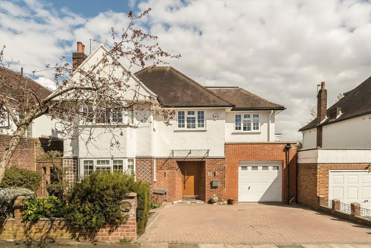 House Ashbourne Road in Greater London