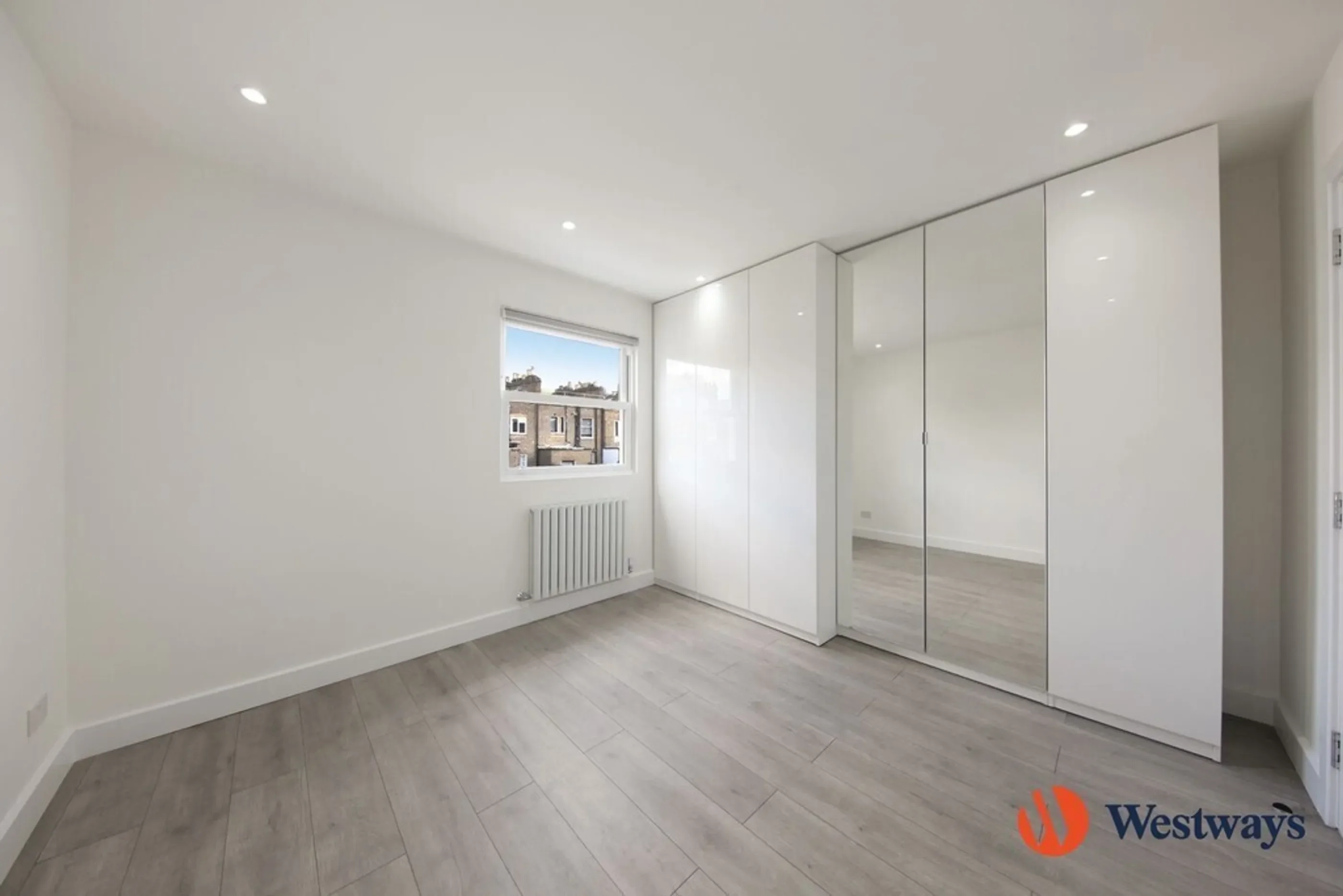 Flat Poplar Place in City of Westminster