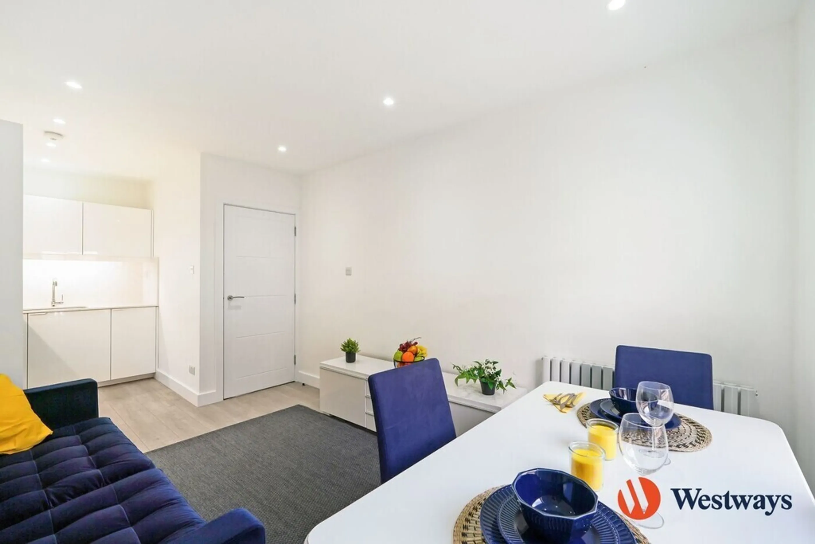 Flat Poplar Place in City of Westminster