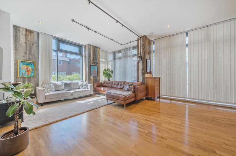 Room Blackheath Road in Greater London