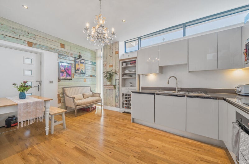 Room Blackheath Road in Greater London