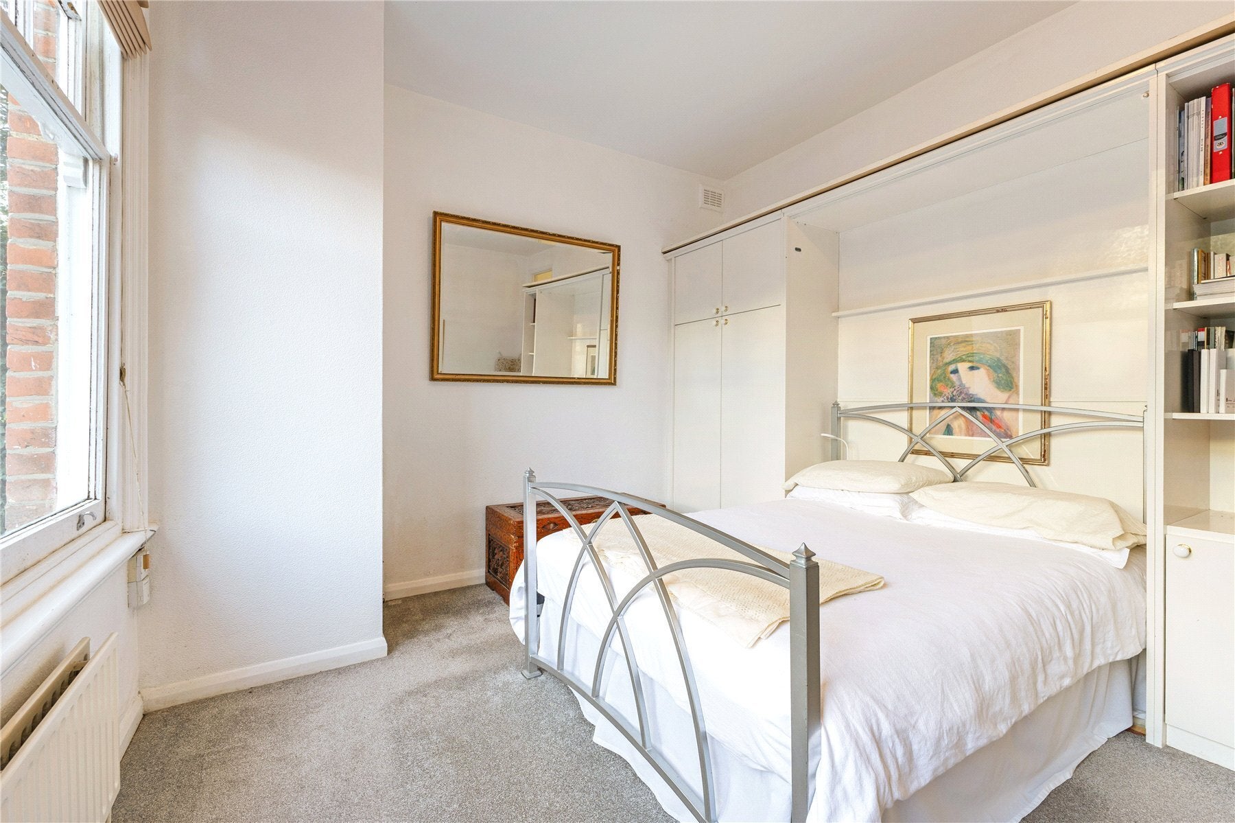 Flat Parklands in Greater London