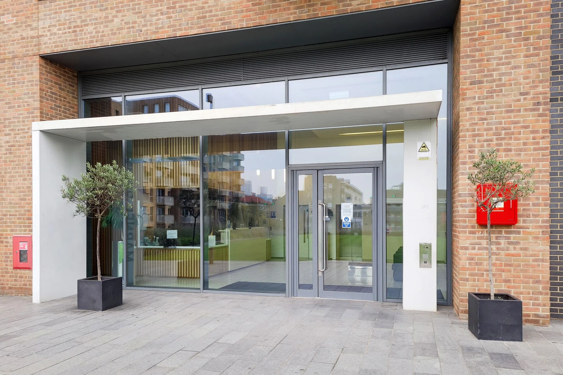 Flat Harston Walk in Greater London