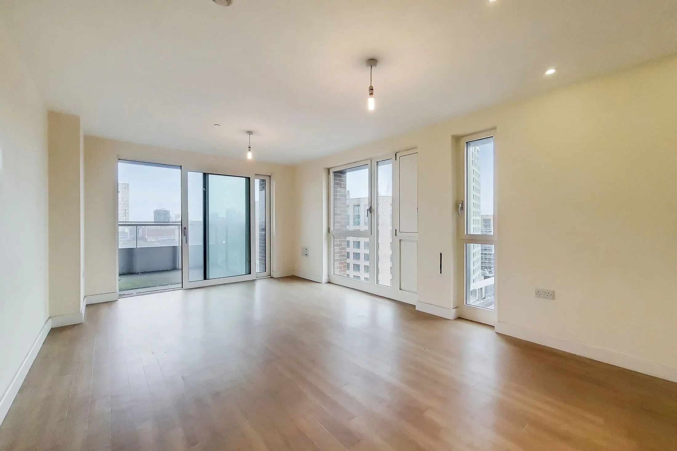 Flat Harston Walk in Greater London
