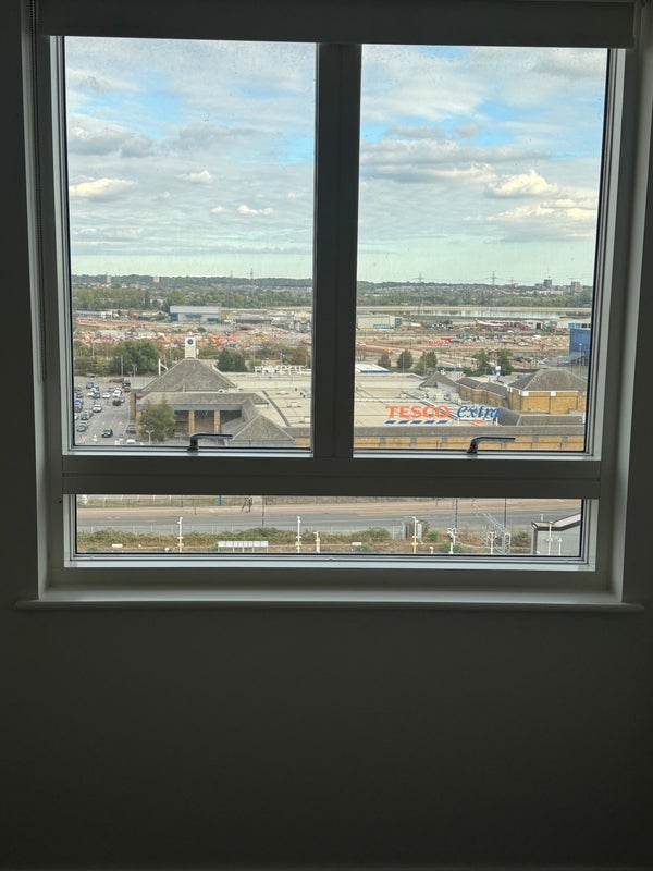 Room Vetchling Way in Greater London