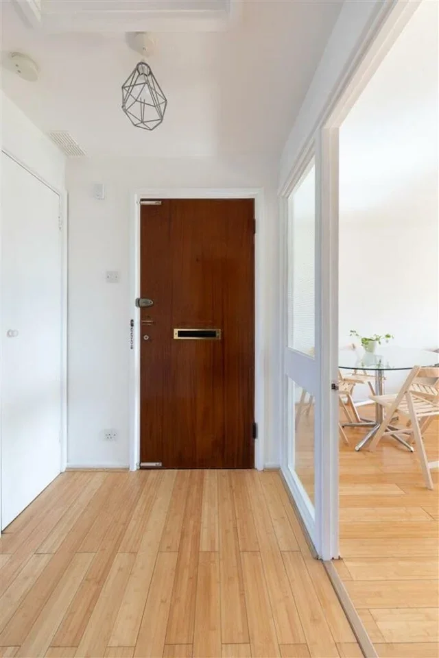 Flat Regent Square in Greater London
