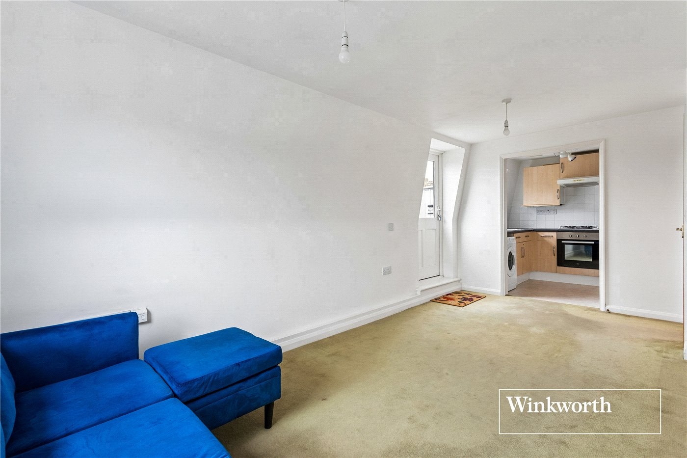 Flat Hampson Way in Greater London