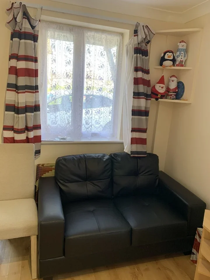 House Charleston Close in Greater London
