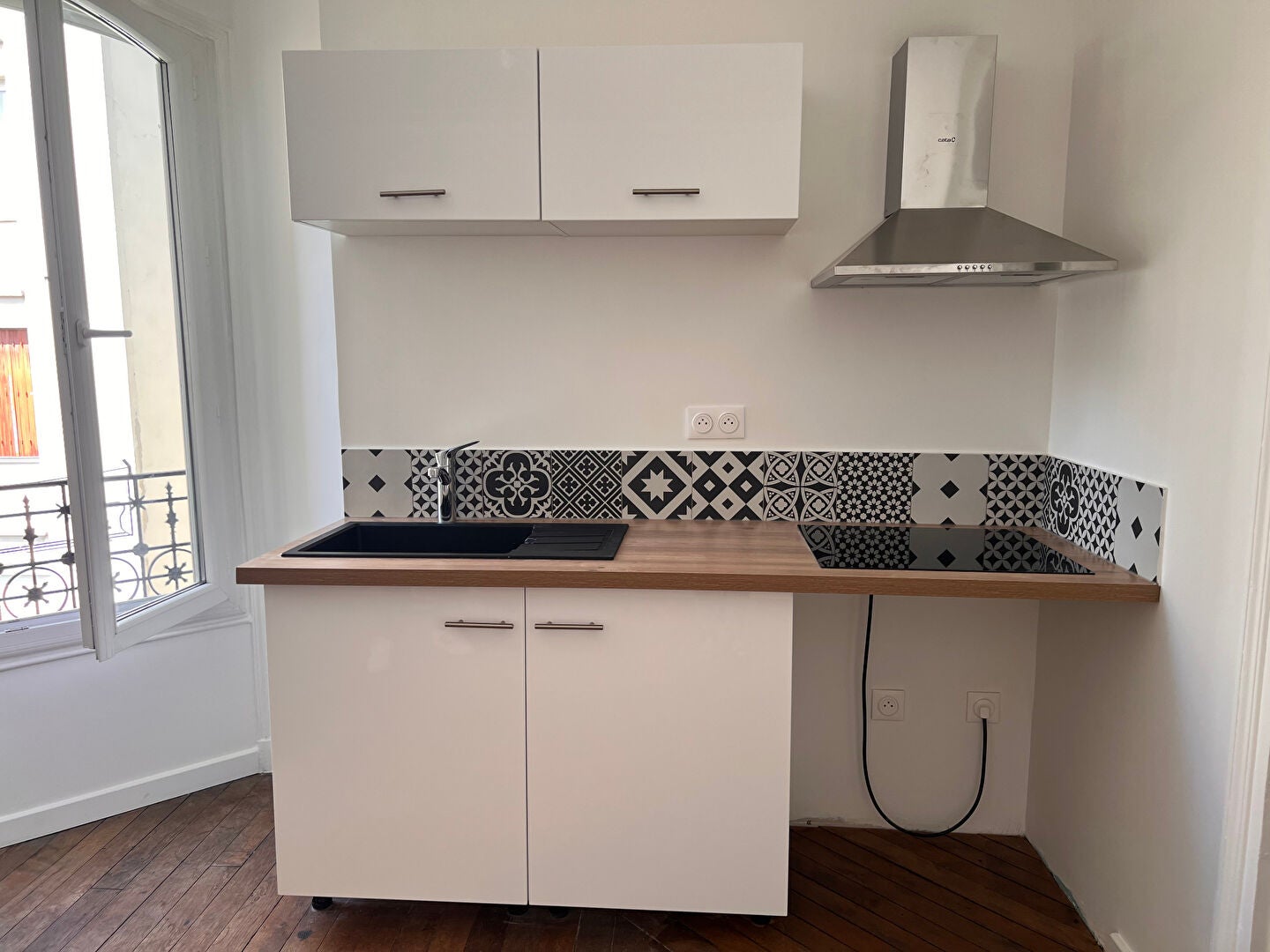 Flat Rue Jonquoy in Paris