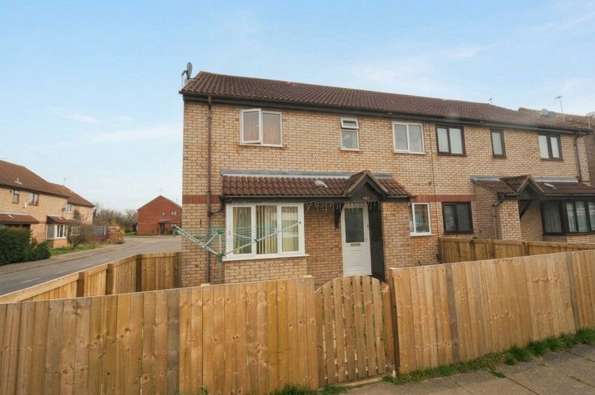 House Senwick Drive in Wellingborough