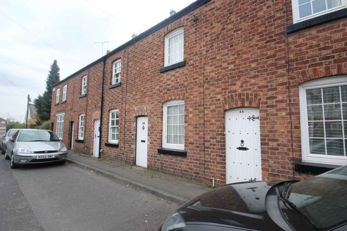 Flat Heath Road in Chester