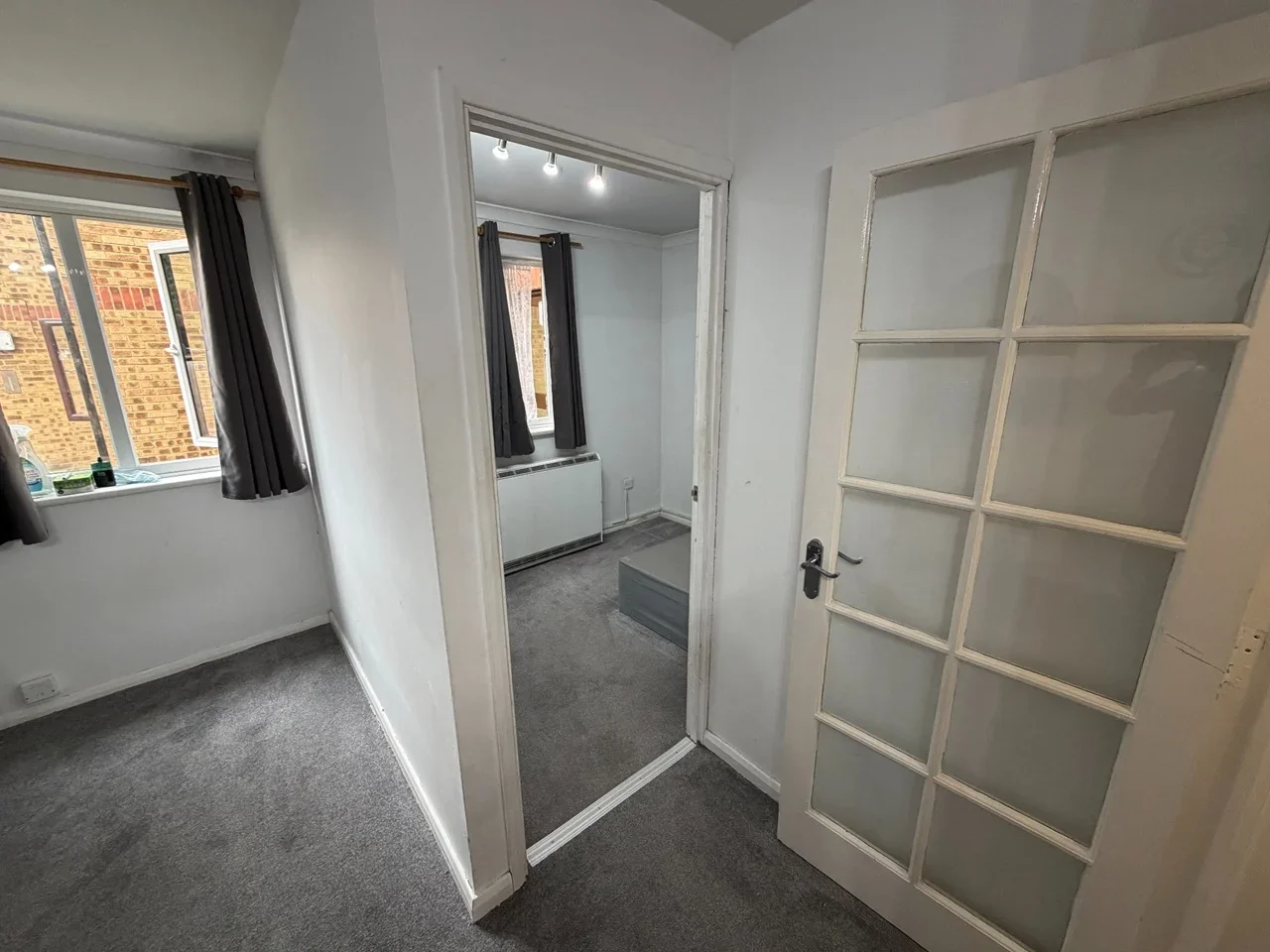 Flat Vignoles Road in Greater London