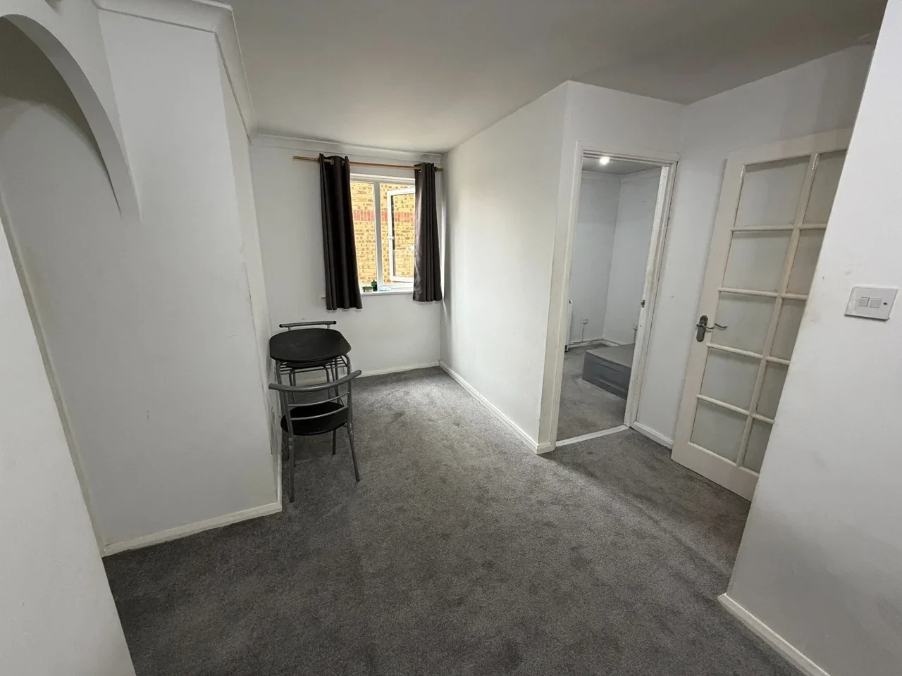 Flat Vignoles Road in Greater London
