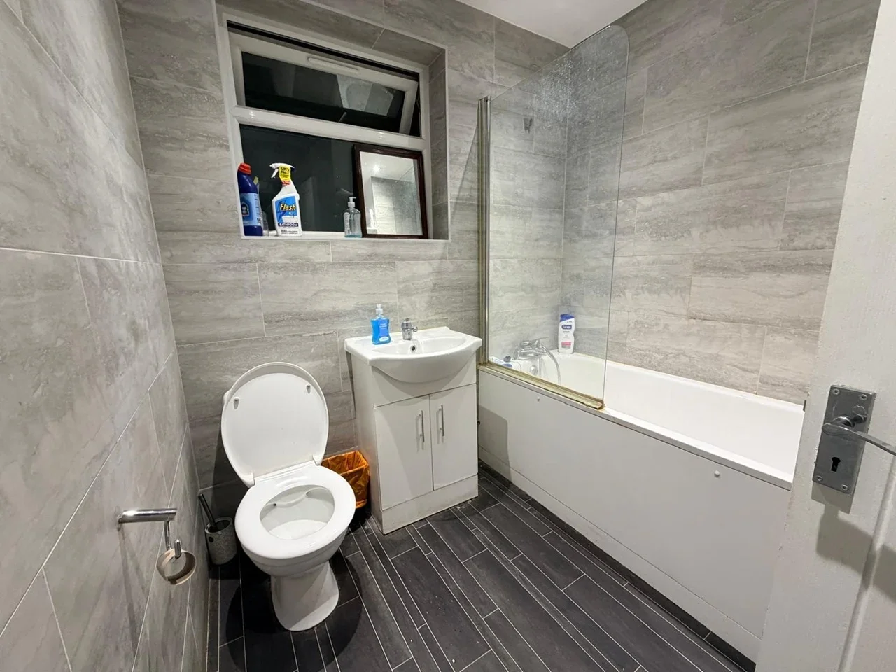 Room Crayford High Street in Dartford
