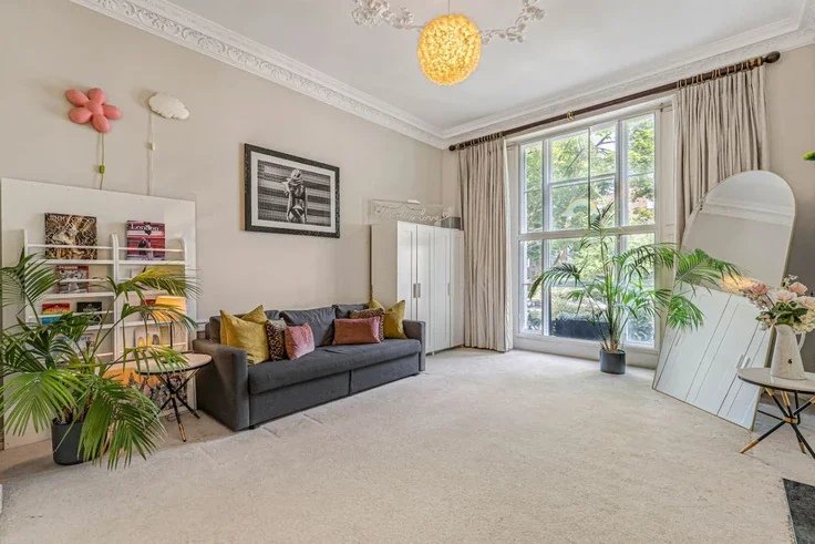Flat Addison Road in Greater London